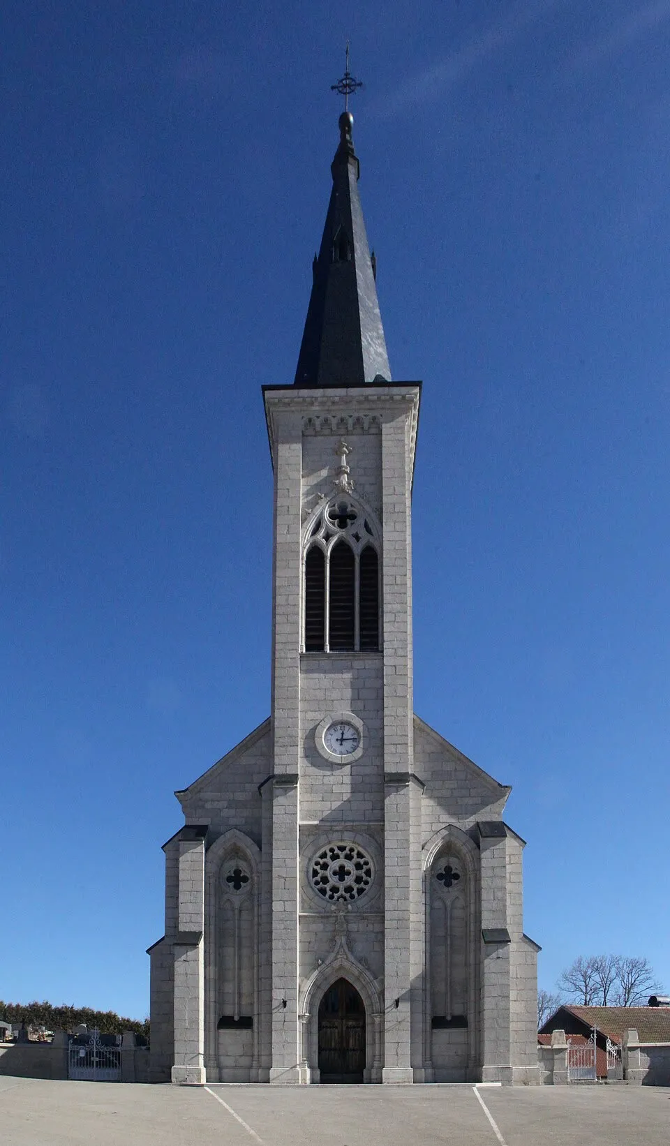 Le village de Vercel vu depuis le plateau du Doubs